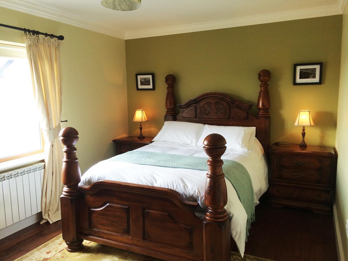 Wild Atlantic Breeze Guesthouse ดูลิน ภายนอก รูปภาพ